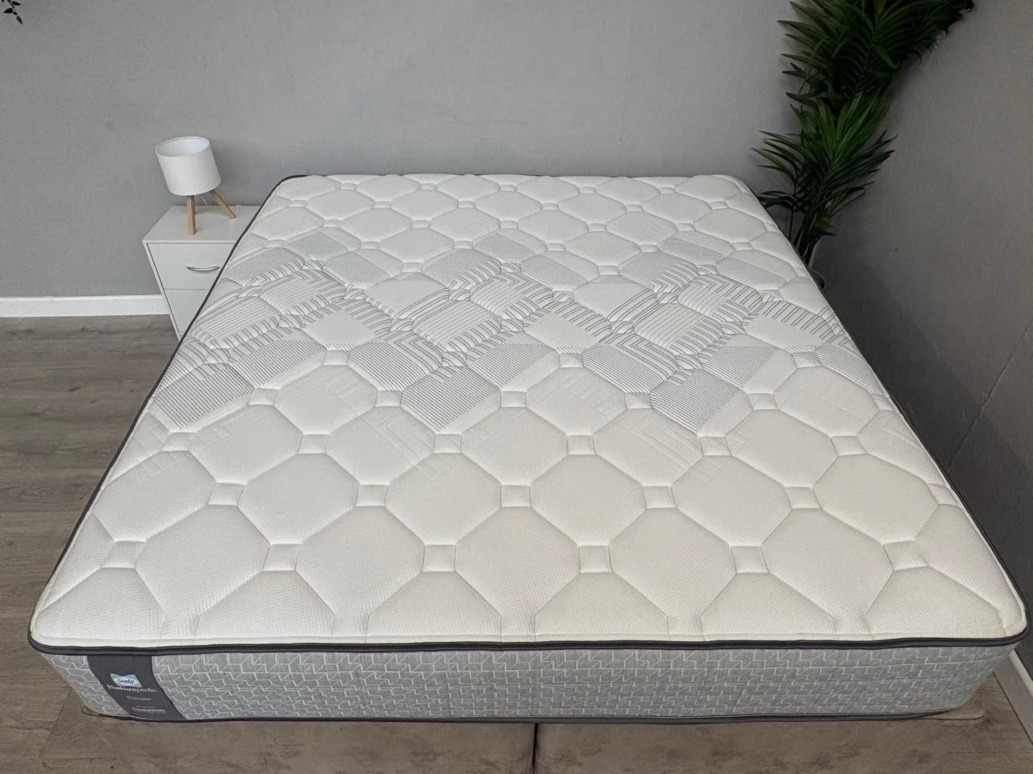 Sealy Elevate NEWTON 6ft Superking Mattress, Firm - RRP £1,999
