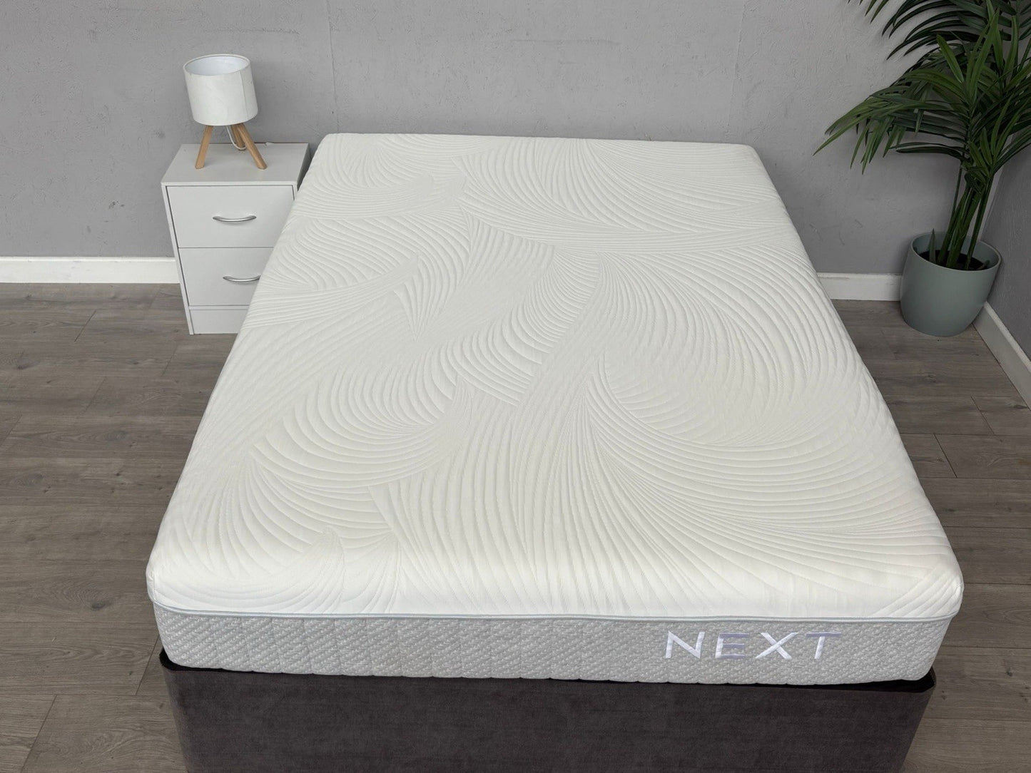 NEXT - The Superior Memory Foam Mattress 4ft 6 Double Mattress - RRP £599