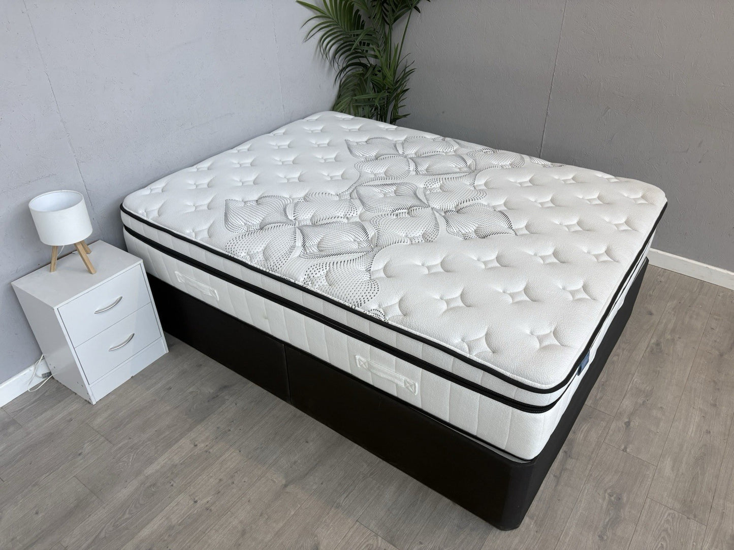 IGEL Nanotech 5000i 5ft Kingsize Mattress, Medium - RRP £2,099