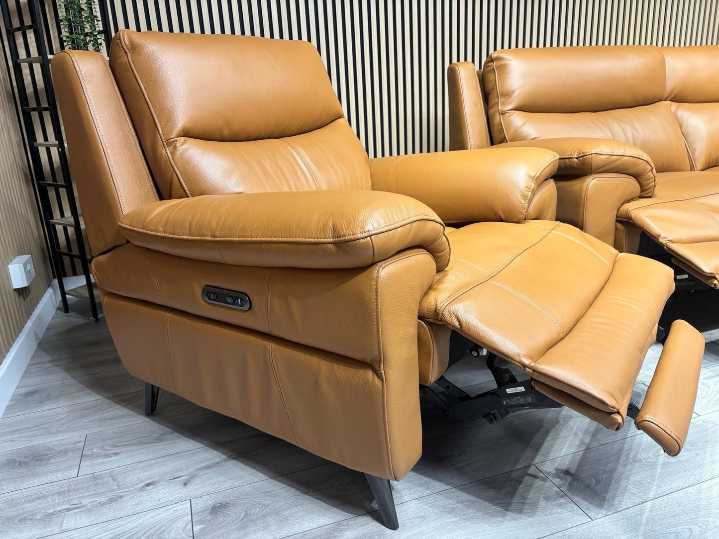 Furniture Village PANACHE Style Leather 3 Seater Sofa + 2 x Armchairs, Power