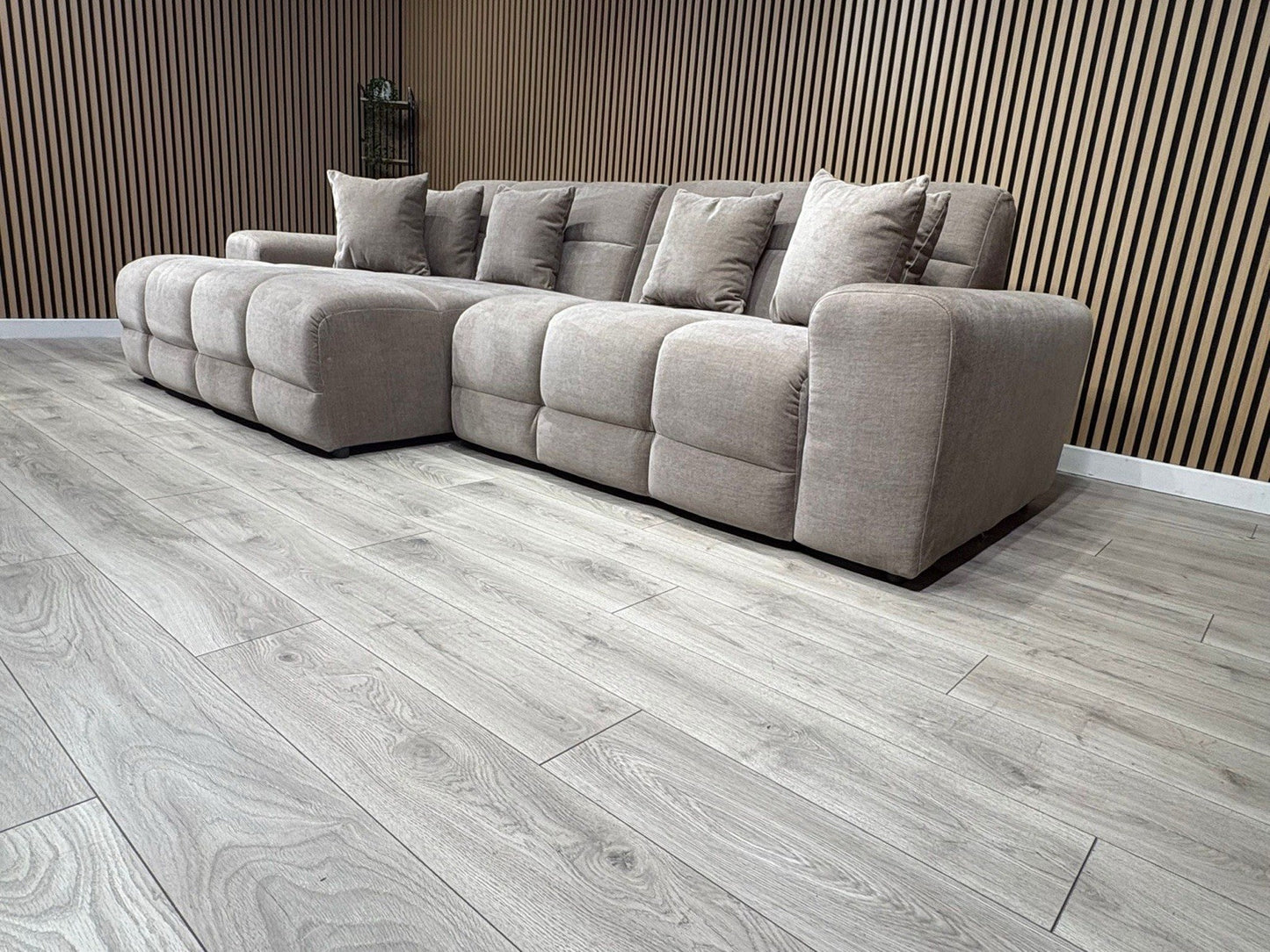 EVE CLOUD Large Fabric 3 Seater LHF Chaise Corner Sofa - RRP £2,299