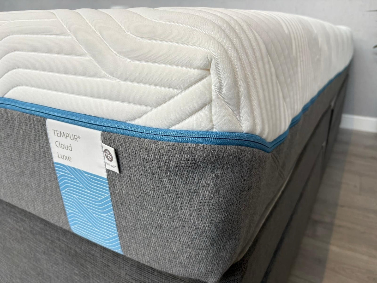 Tempur CLOUD LUXE Memory 5ft Kingsize Mattress, Soft - RRP £2,299