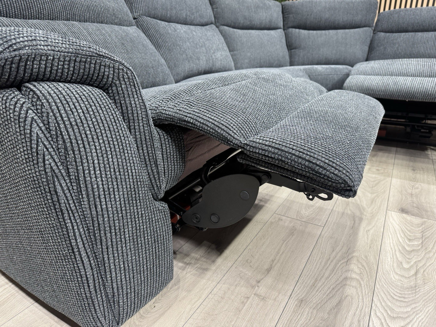 ScS - MAVERICK Fabric Modular Corner Sofa, Power Recliners - RRP £2,799