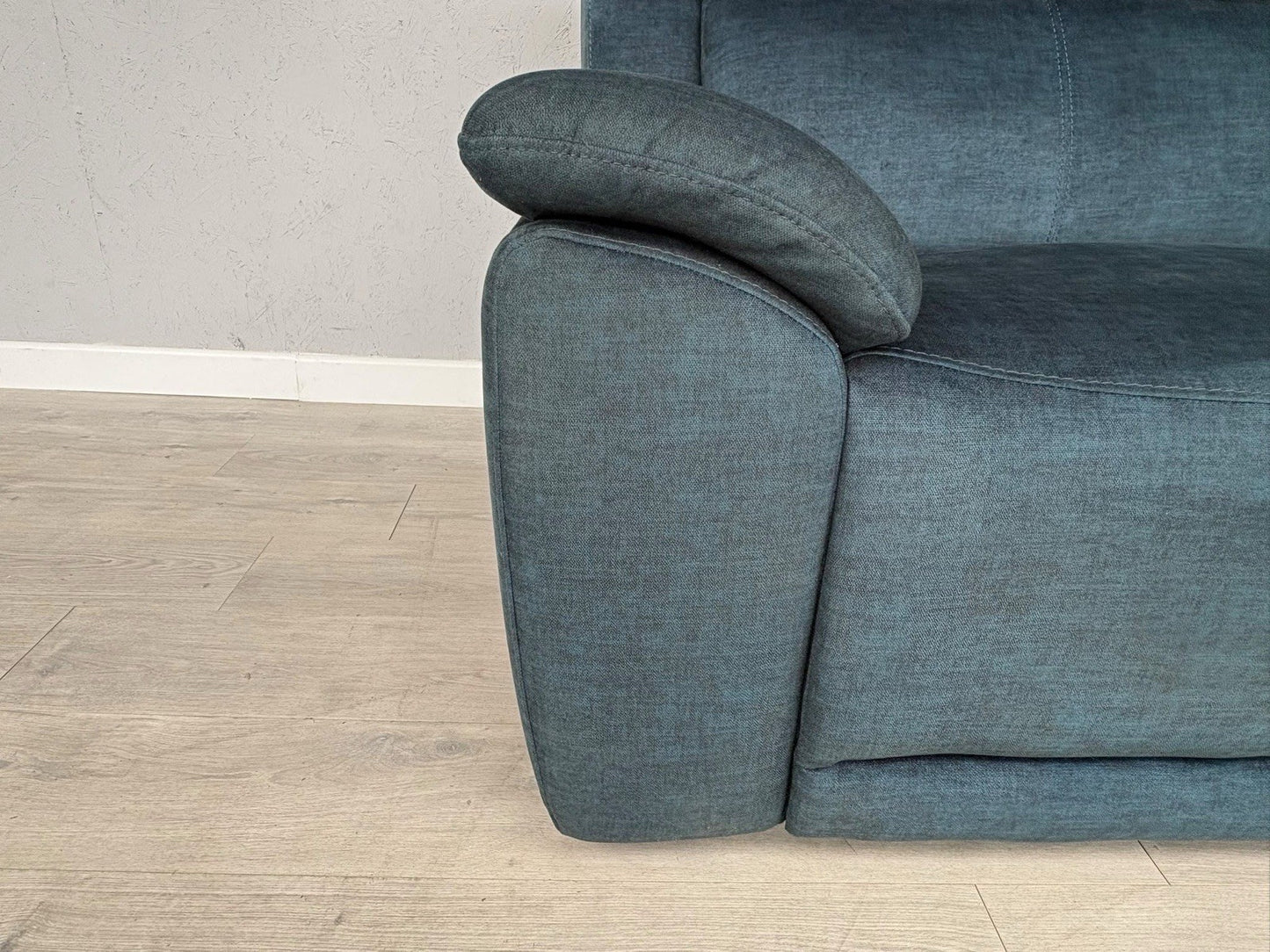 Furniture Village UTAH Fabric 3 Seater Power Recliner, Lumbar Sofa - RRP £1,995