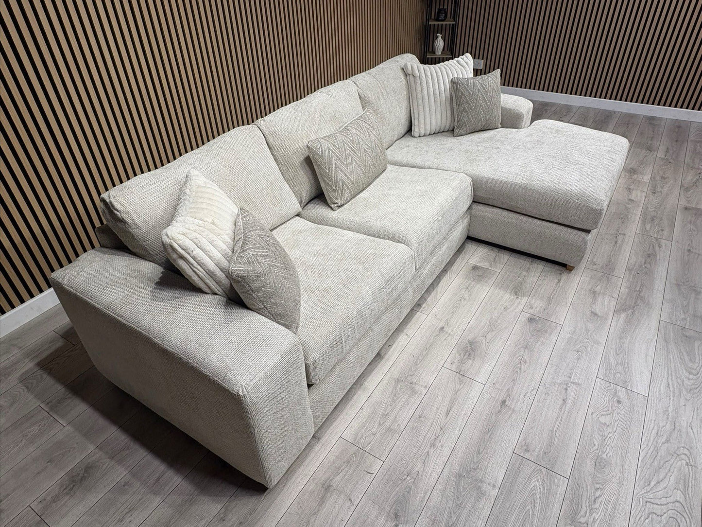 DFS Sample Pandora RHF Large 3 Seater Chaise Sofa - RRP: £3295