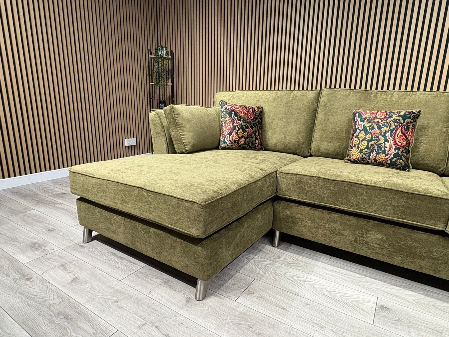 Furniture Village SASHA Fabric Large LHF Chaise Corner Sofa - RRP £3,295