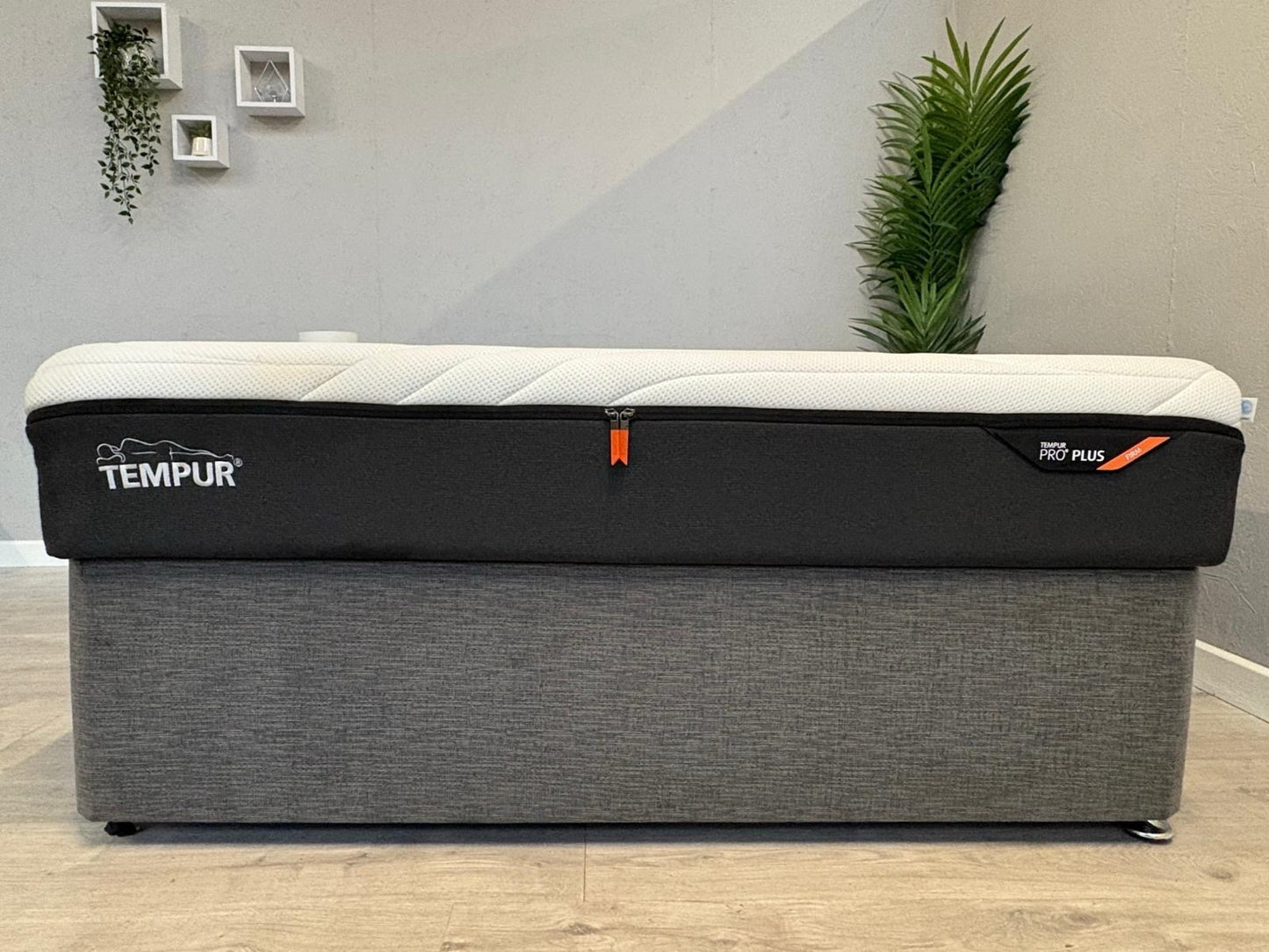 Tempur PRO PLUS Smart Cool 5ft Kingsize Mattress, Firm - RRP £2,499