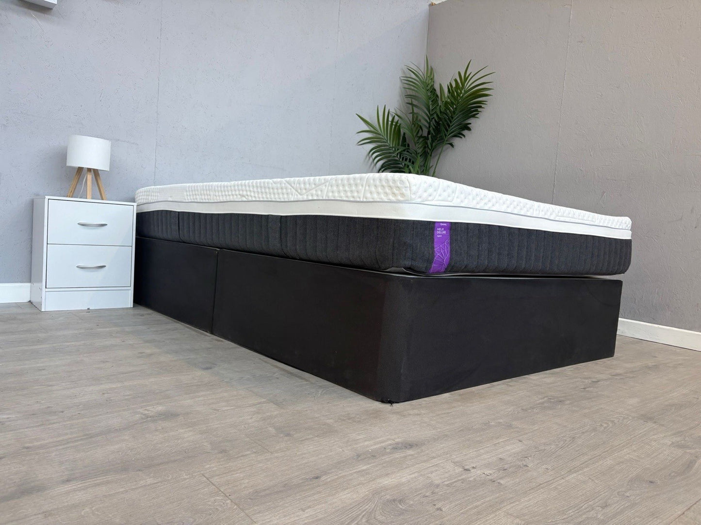 EMMA - Helix Hybrid Deluxe 5ft Kingsize Mattress - RRP £1,599