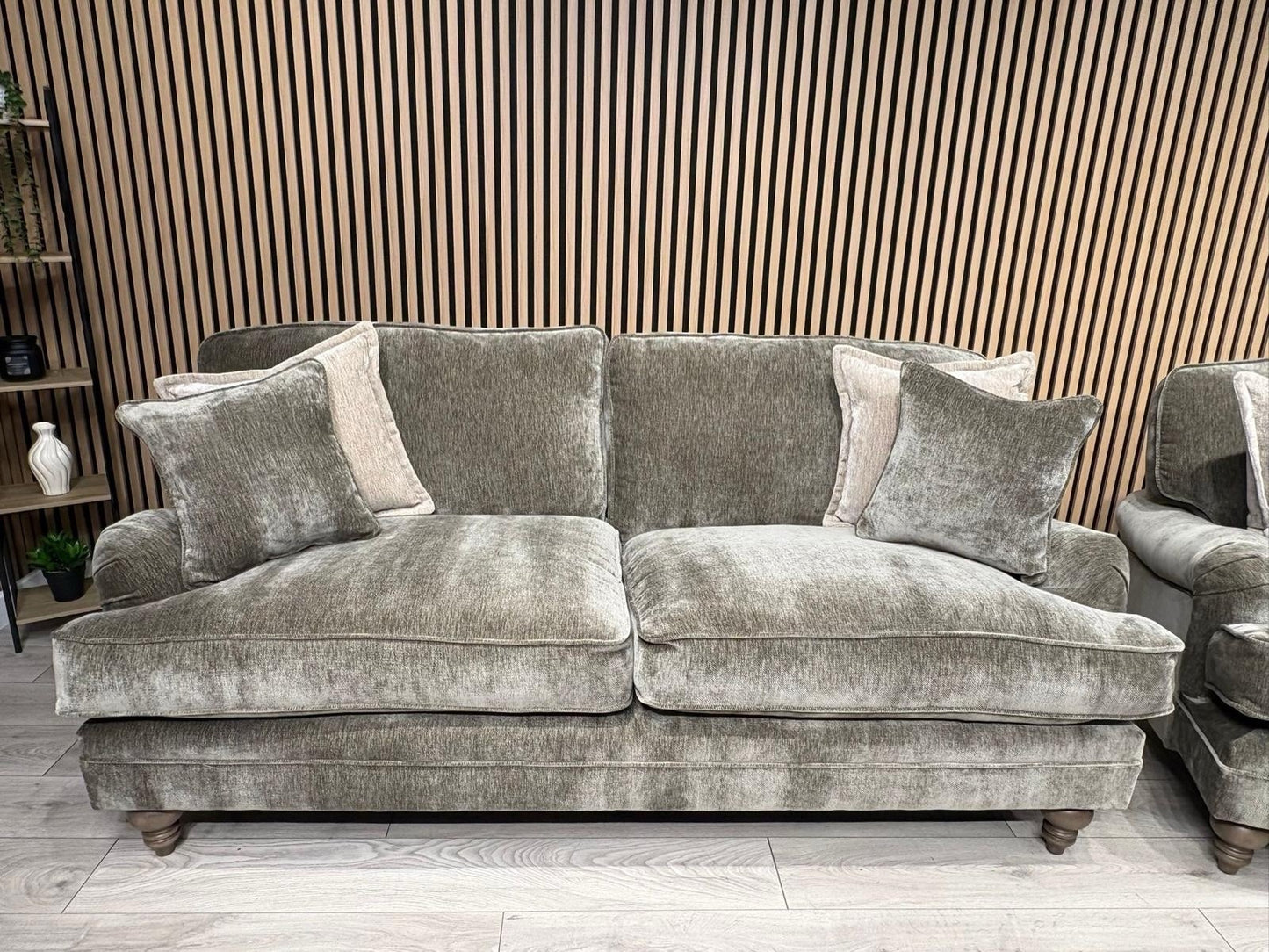 Laura Ashley HERITAGE Style Fabric 3 Seater + 2 Seater Sofa Set - RRP £3,500