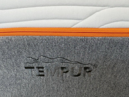 Tempur CONTOUR ELITE Memory 4ft 6 Double Mattress, Medium - RRP £2,099