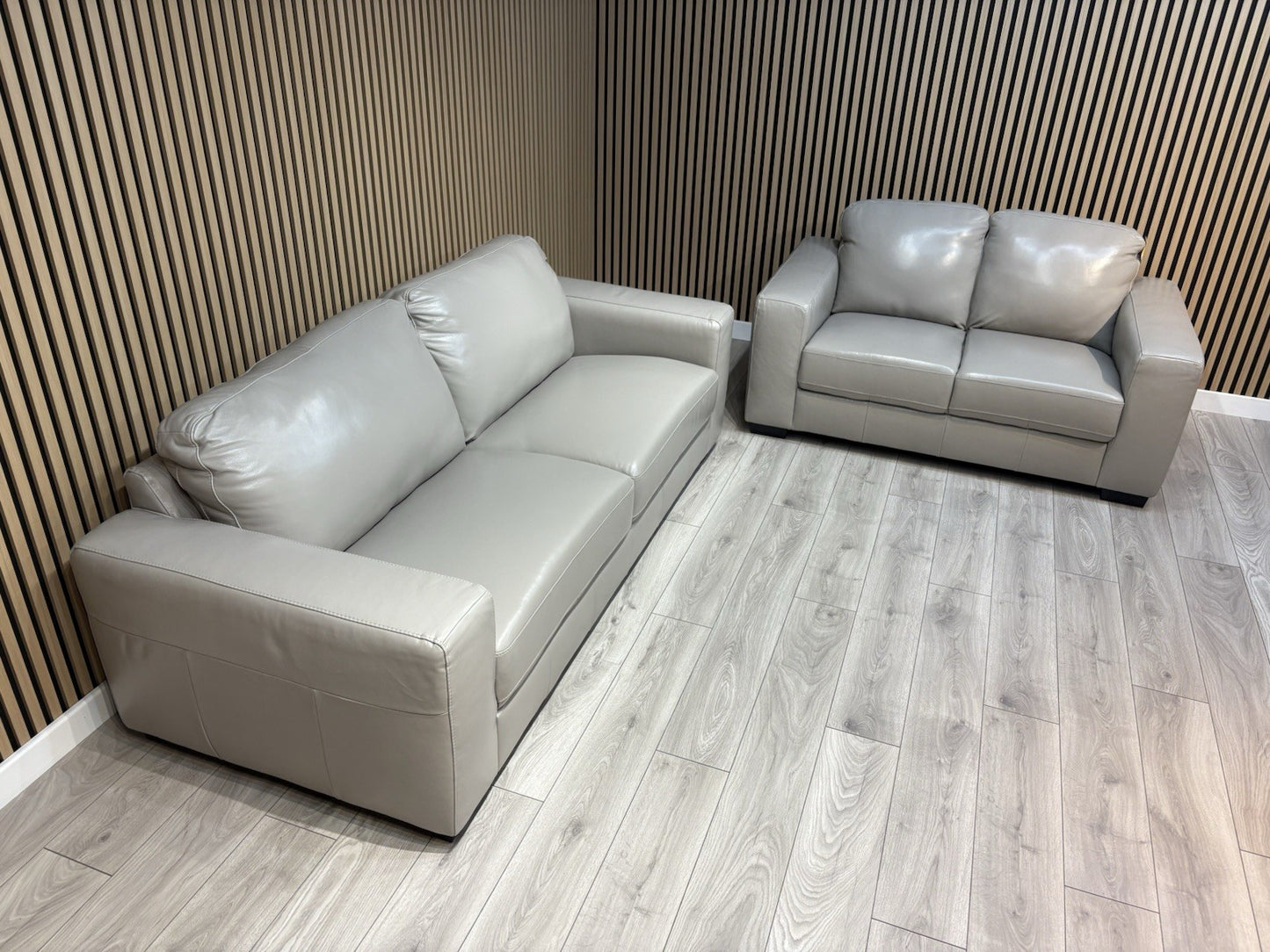 DFS - COHEN Style 3 Seater + 2 Seater Leather Sofa Set - RRP £2,398
