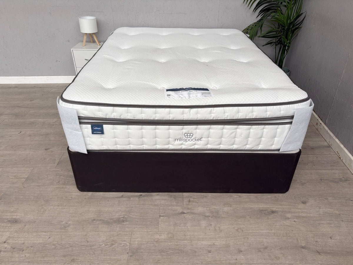 Silentnight 2000 Pocket Deluxe Box Top 5ft Kingsize Mattress - RRP £999