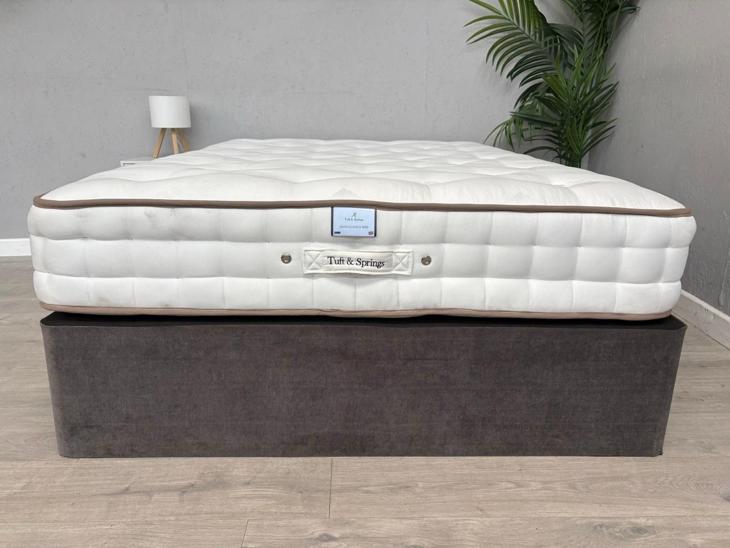Tuft & Springs Indulgence 1000 Pocket 4ft 6 Double Mattress - RRP £569