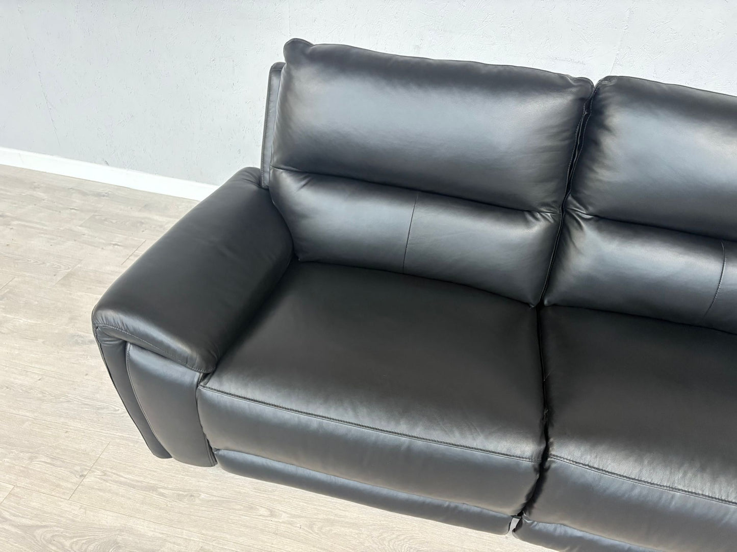DFS Kaden Leather 3 Seater Power Recliner Sofa - RRP £1099