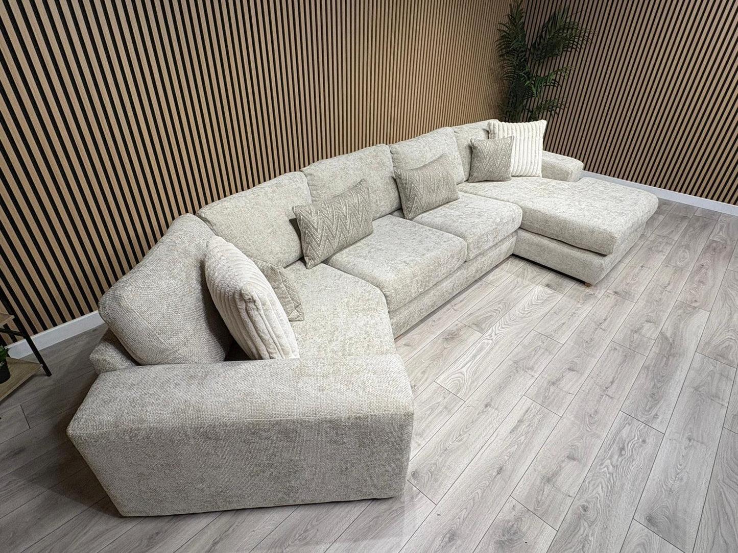 DFS Sample - Pandora RHF large Chaise Corner Sofa - RRP: £3495