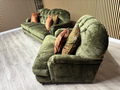 Alexander & James 4 Seater Button Back Sofa + Cuddle Chair, RRP: £3495