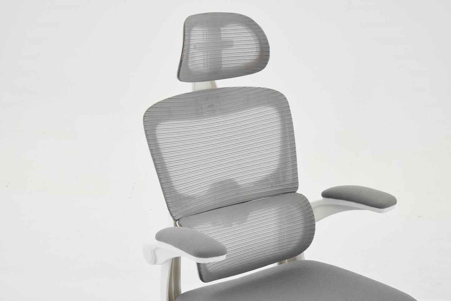 Supreme Mesh Grey White Office Chair