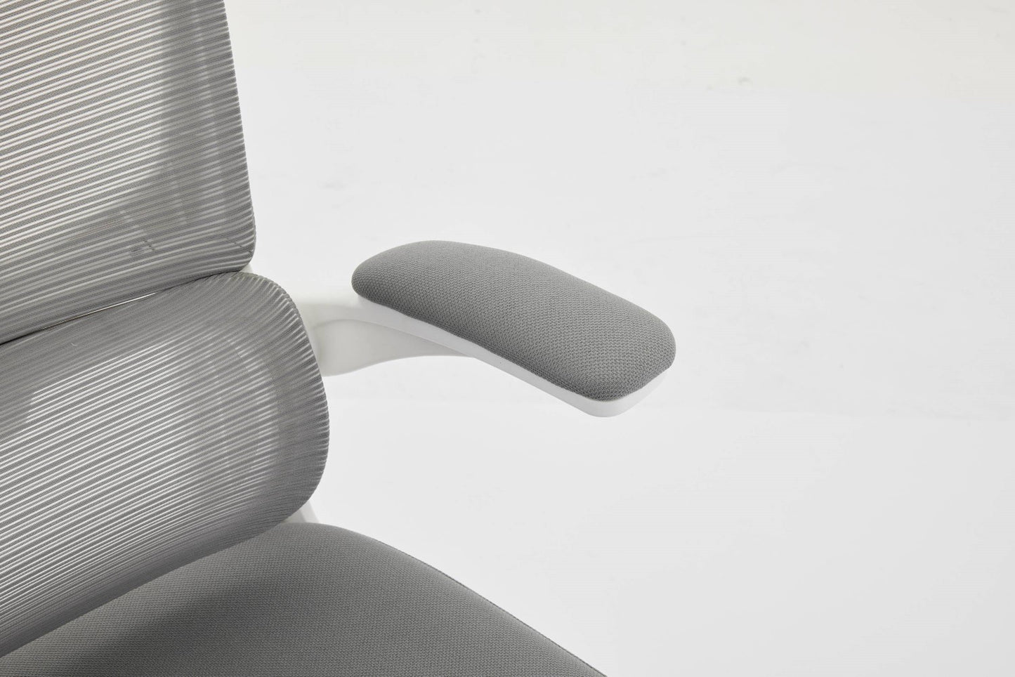 Supreme Mesh Grey White Office Chair