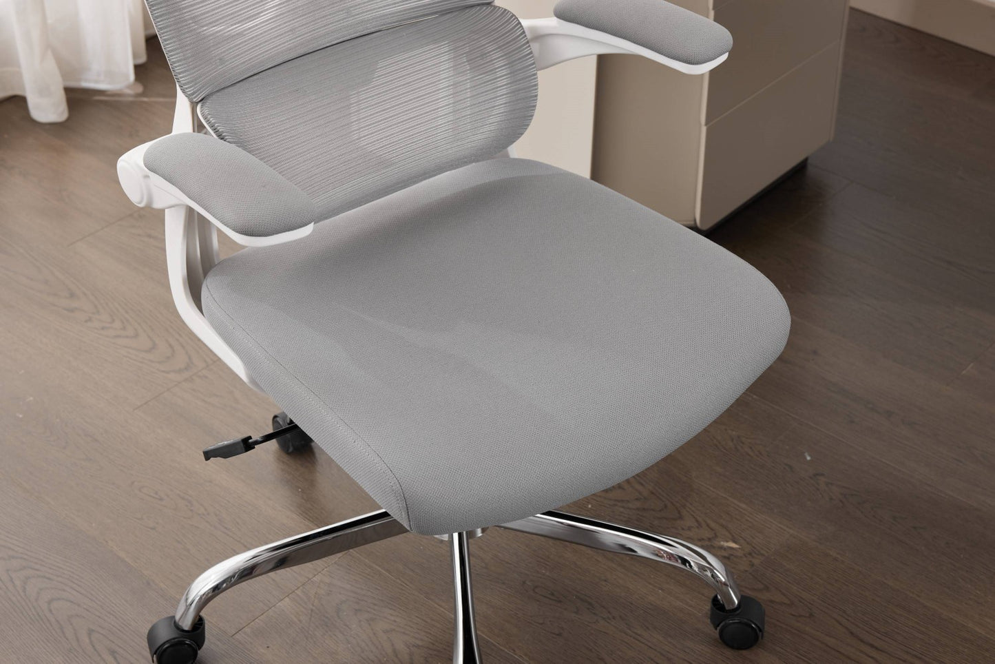 Supreme Mesh Grey White Office Chair