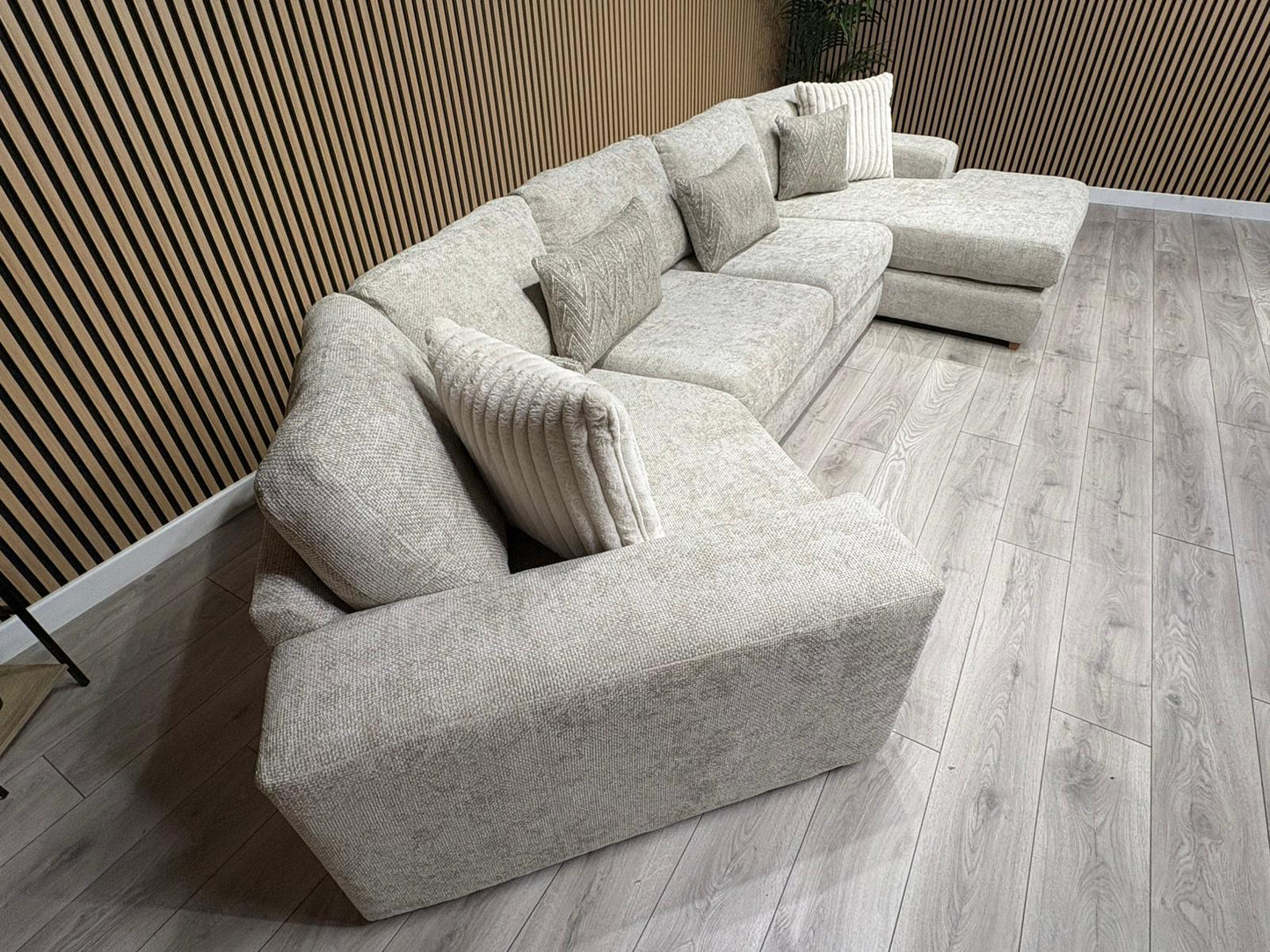 DFS Sample - Pandora RHF large Chaise Corner Sofa - RRP: £3495