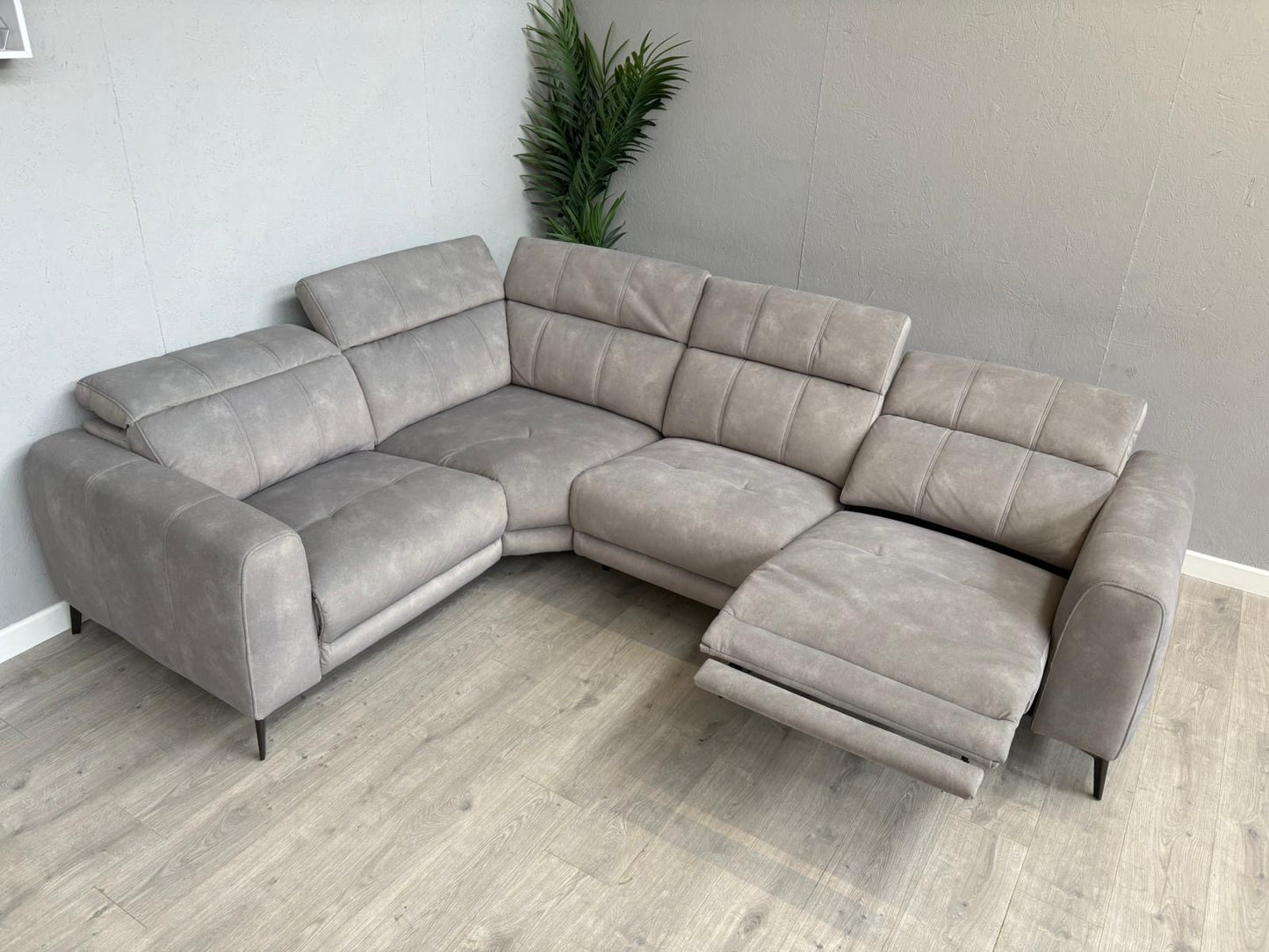 Furniture Village EZRA Fabric LHF Corner Sofa Power Recliners - RRP £3295