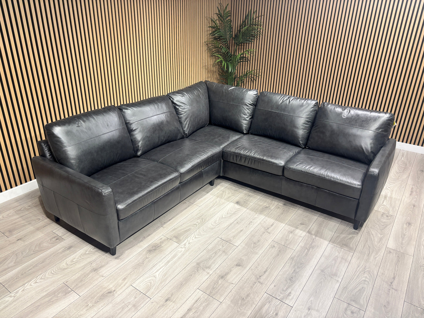 John Lewis BAILEY Style Leather 2 Corner 2 Sofa - RRP £3,679