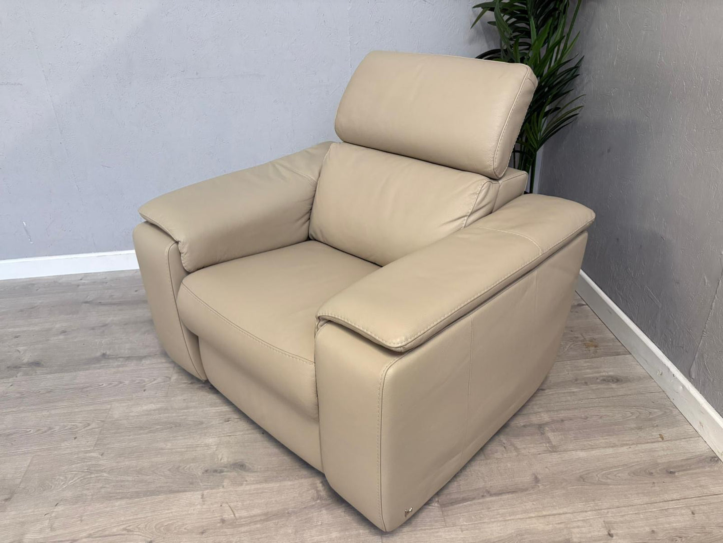 Furniture Village - Nicoletti Davide Leather Power Recliner Chair - RRP £1995