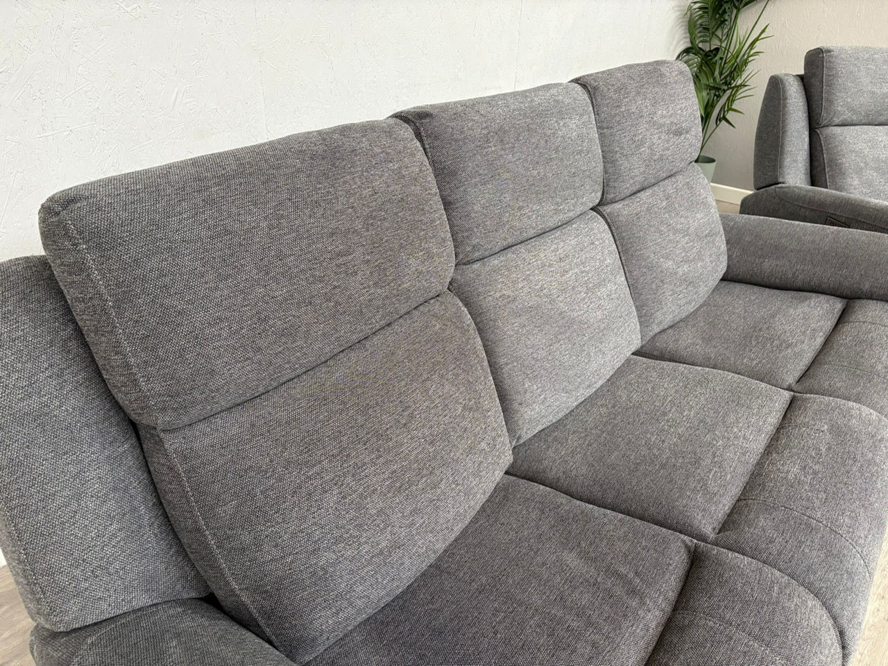 DFS Gilford 3 Seater + 2 Seater Power Recliner Sofa Set - RRP £1978