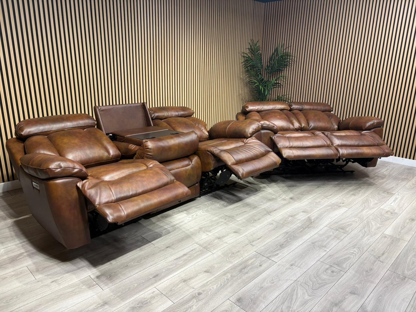 DFS Bravado Leather 3 Seater + 2 Seater Sofa Set, Power Recliners RRP: £3898