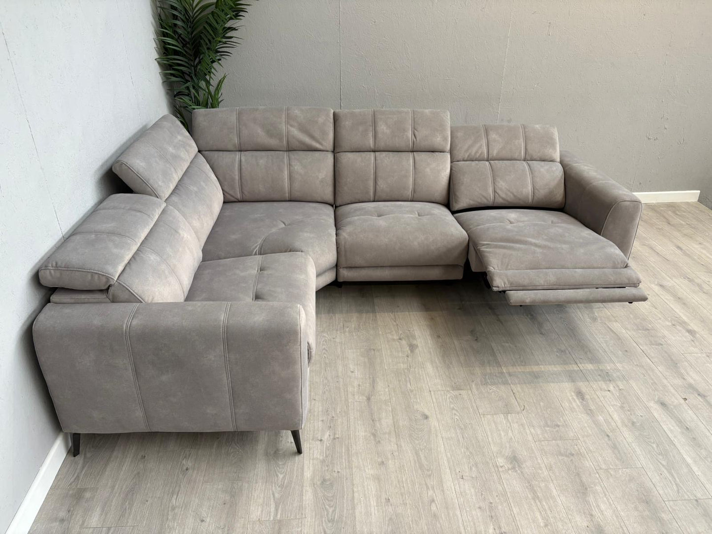 Furniture Village EZRA Fabric LHF Corner Sofa Power Recliners - RRP £3295