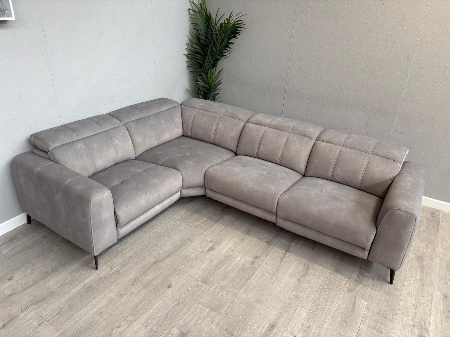 Furniture Village EZRA Fabric LHF Corner Sofa Power Recliners - RRP £3295