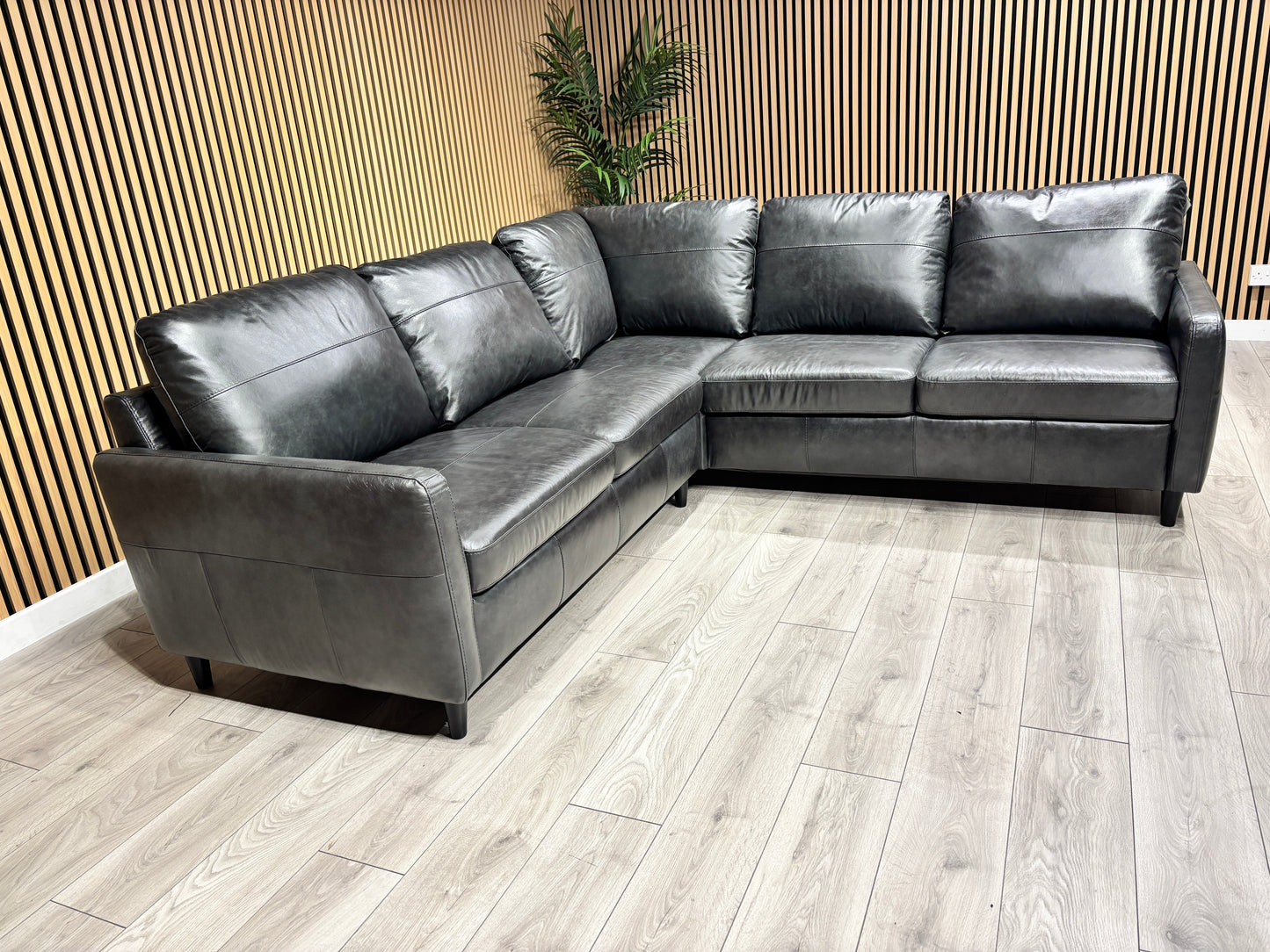 John Lewis BAILEY Style Leather 2 Corner 2 Sofa - RRP £3,679