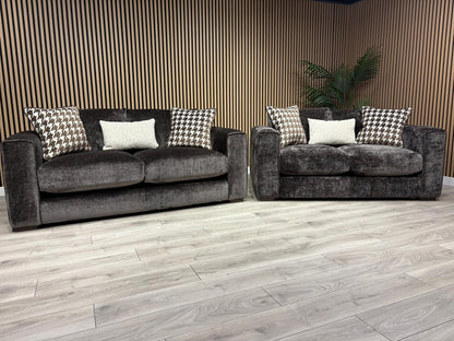 Ashley Manor ADISA 3 Seater + 2 Seater Sofa Set - RRP £2898