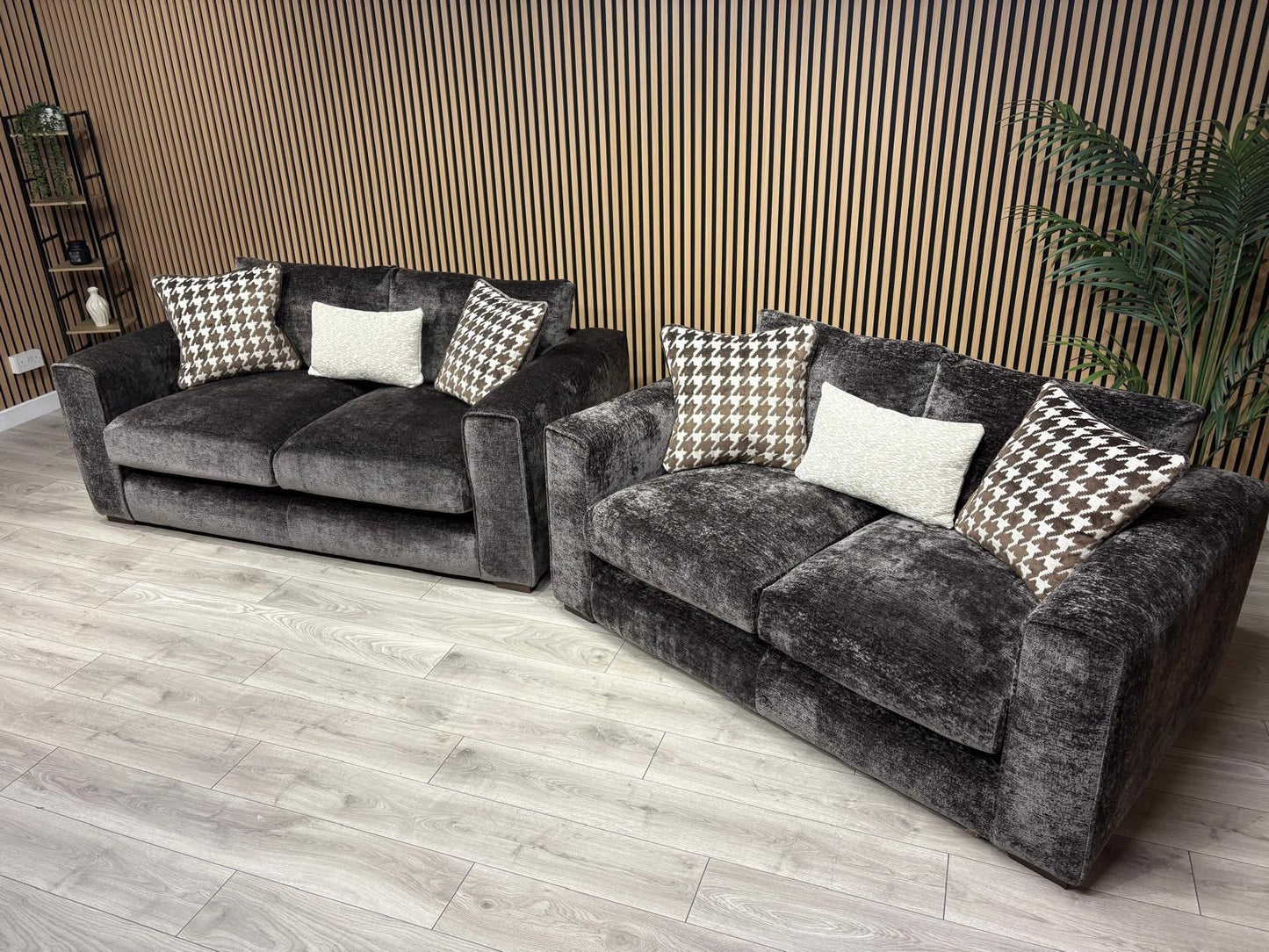 Ashley Manor ADISA 3 Seater + 2 Seater Sofa Set - RRP £2898