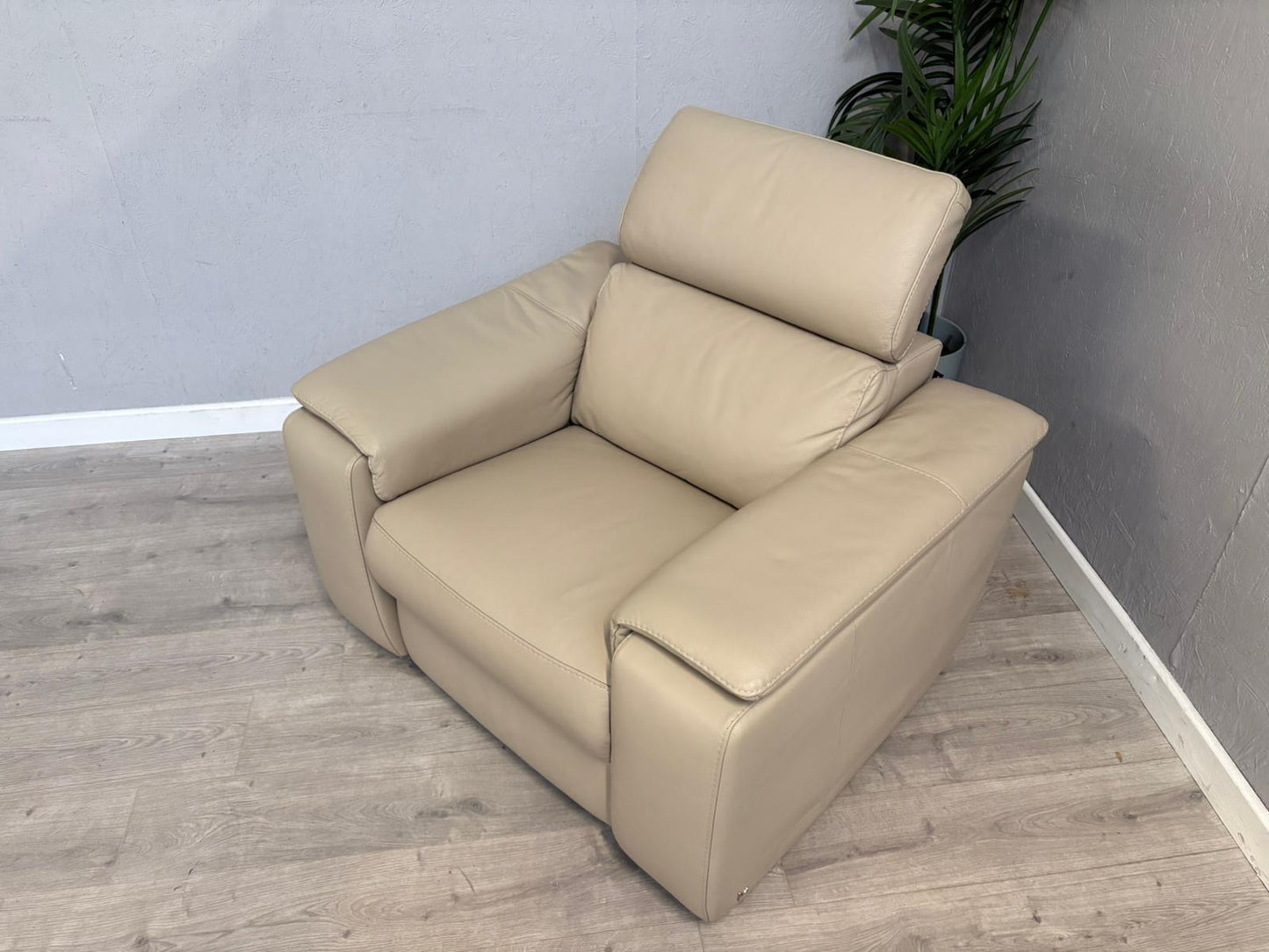 Furniture Village - Nicoletti Davide Leather Power Recliner Chair - RRP £1995