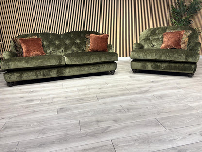 Alexander & James 4 Seater Button Back Sofa + Cuddle Chair, RRP: £3495