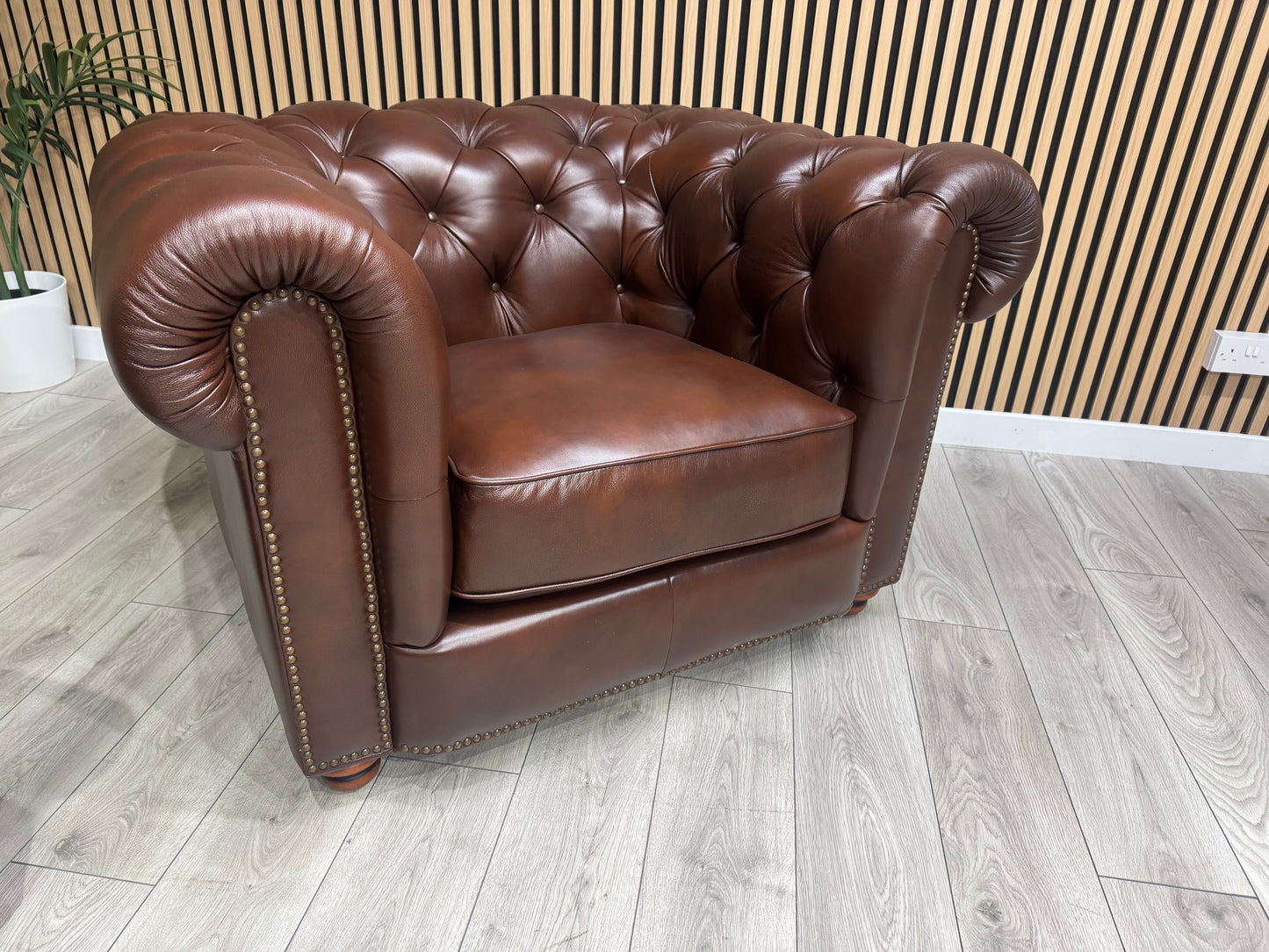 At The Helm Shackleton Style 3 Seater + 2 Armchairs Leather Chesterfield Sofa Set