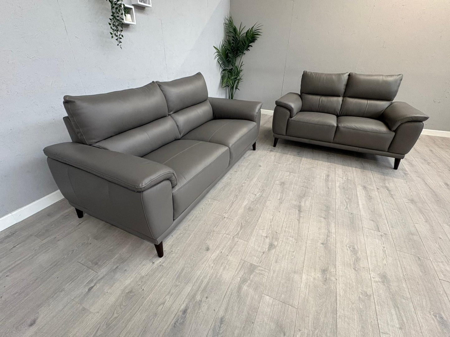 Furniture Village - Morgan 3 Seater + 2 Seater Leather Sofa Set RRP £2890