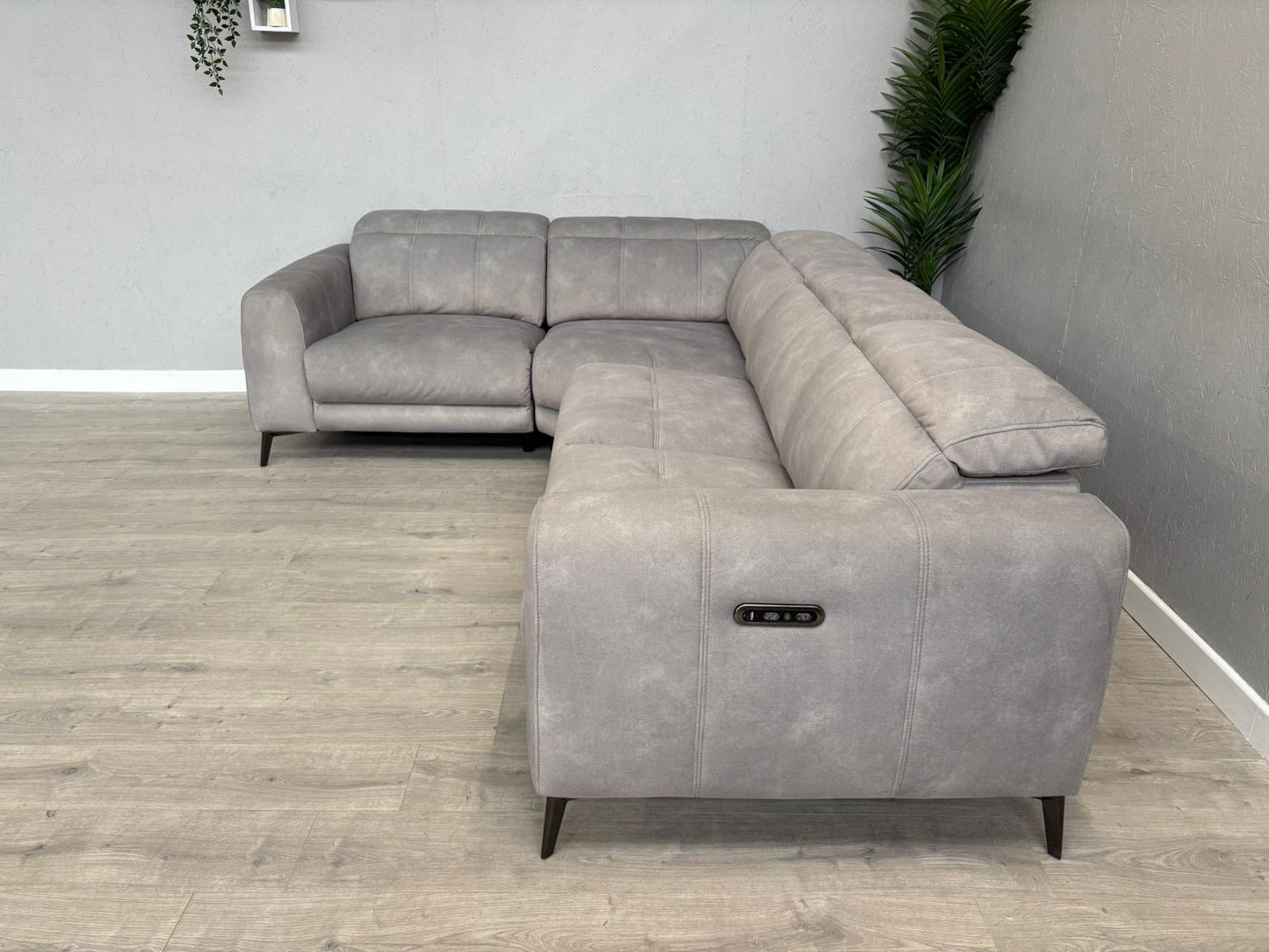 Furniture Village EZRA Fabric LHF Corner Sofa Power Recliners - RRP £3295