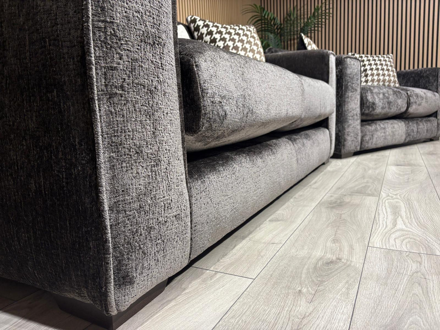 Ashley Manor ADISA 3 Seater + 2 Seater Sofa Set - RRP £2898