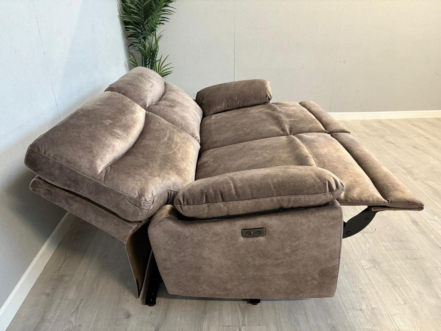 DFS Faxon Fabric 3 Seater Power Recliner Sofa - RRP £899