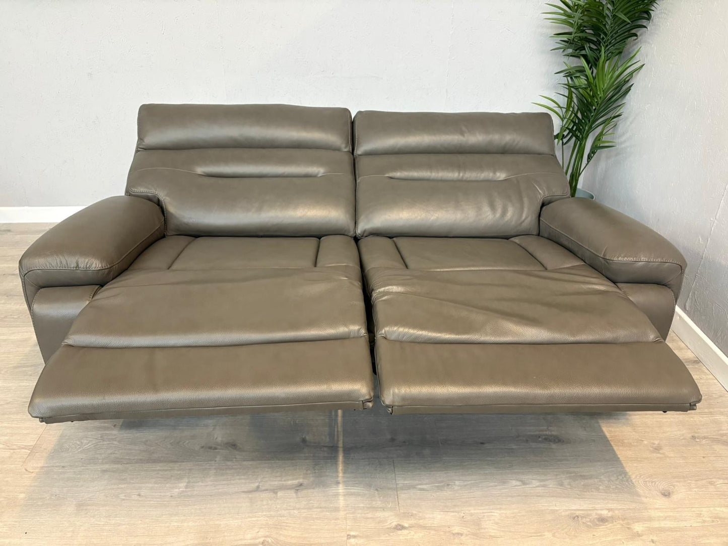 Furniture Village CINEMAX Leather 3 Seater Power Reclining Sofa - RRP £2,395