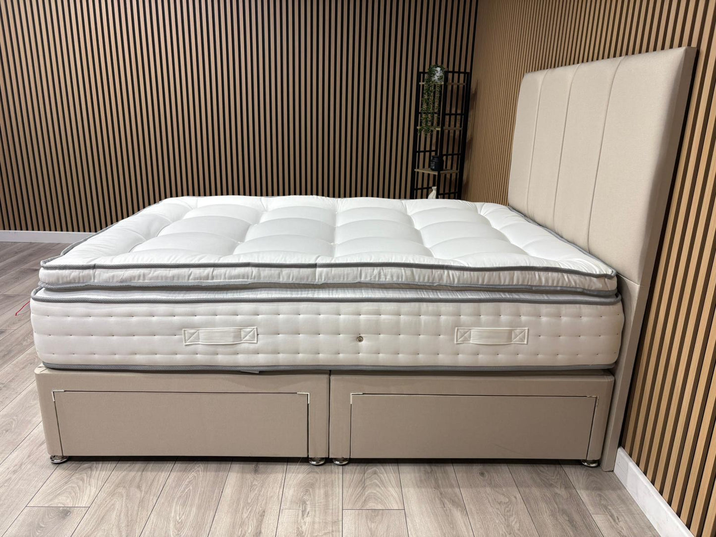 Swaledale 5000 Pocket Divan Bed Set + Headboard. Available in all sizes
