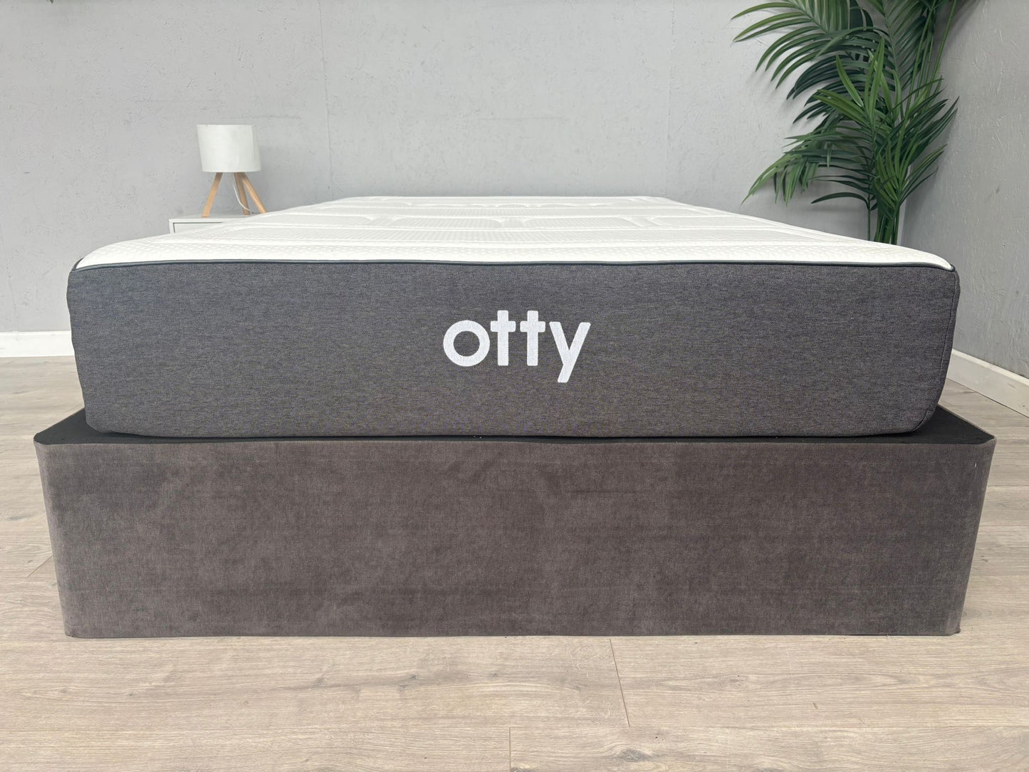OTTY Original Hybrid 2000 Pocket Sprung 4ft Small Double Mattress - RRP £649