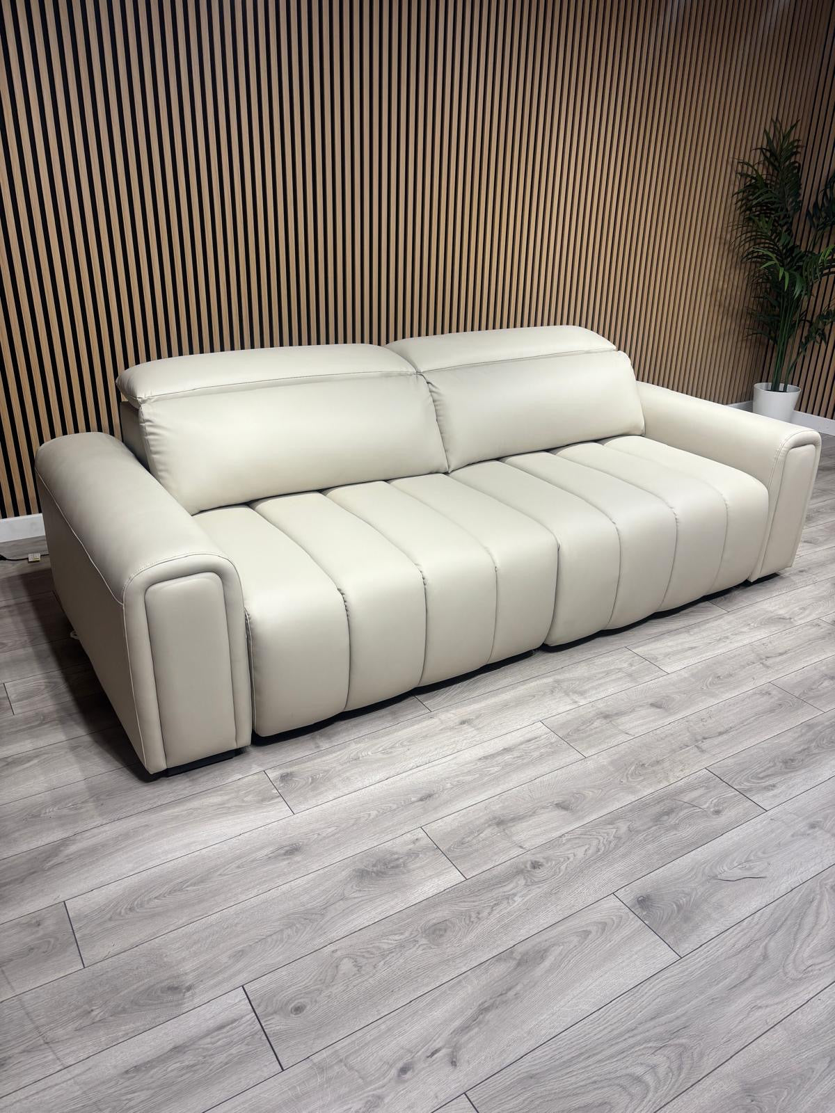 Michigan Leather 3 Seater Electric Double Chaise Cinema Sofa, RRP: £2495