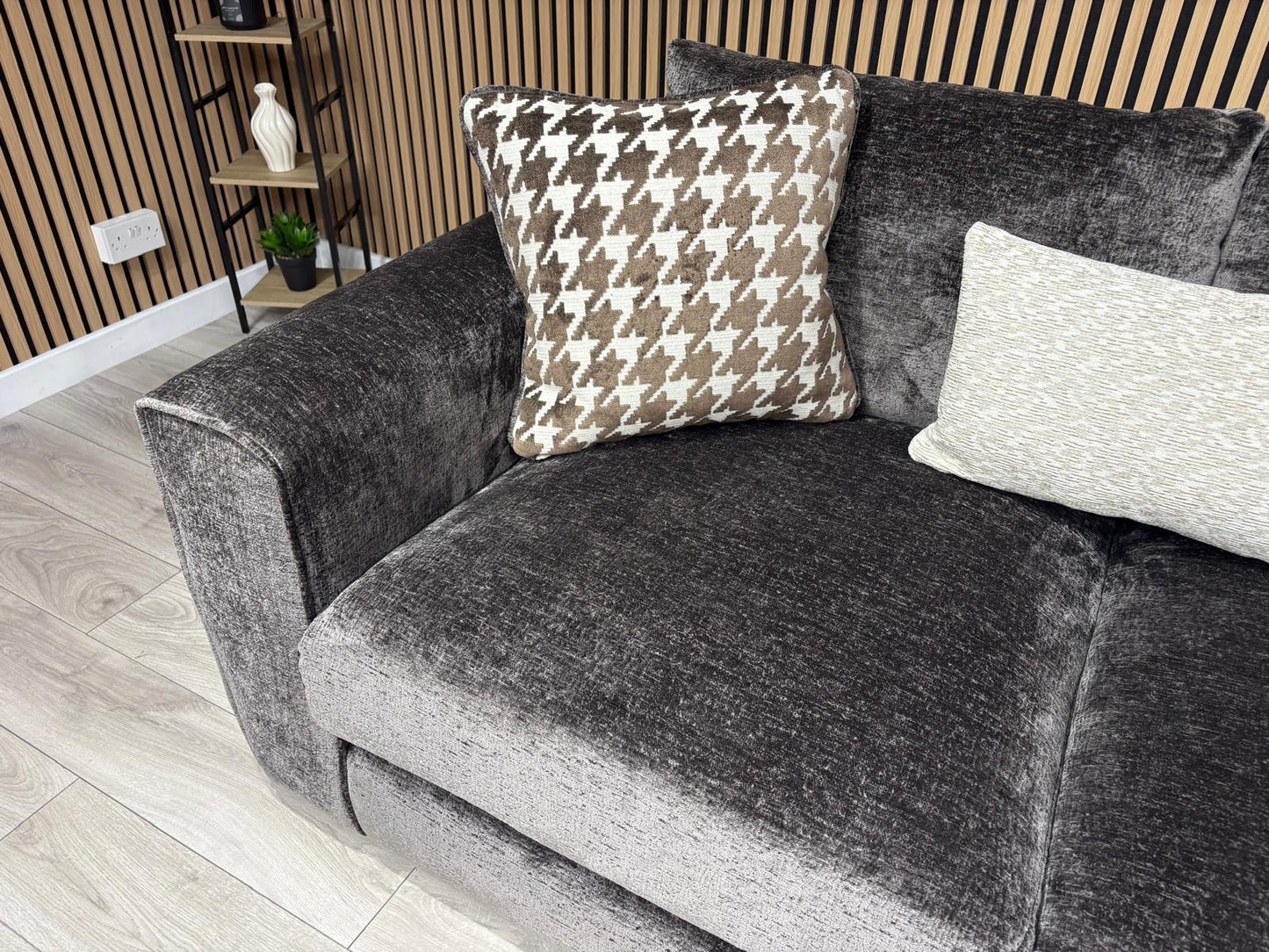 Ashley Manor ADISA 3 Seater + 2 Seater Sofa Set - RRP £2898