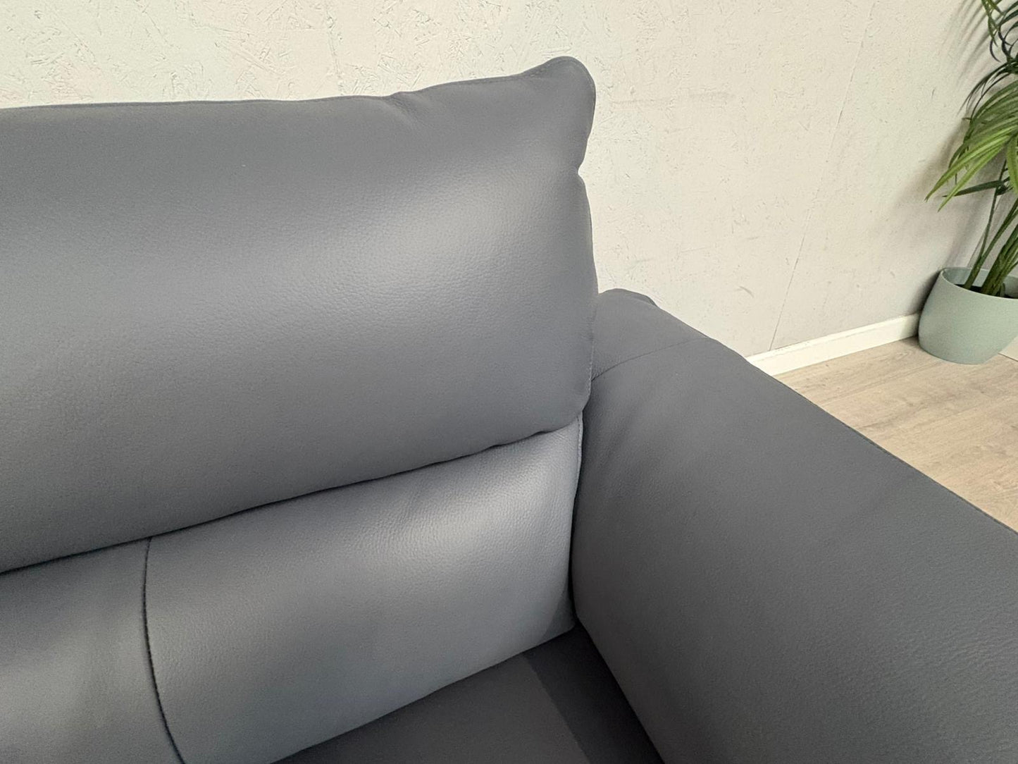 Furniture Village - Morgan 3 Seater + 2 Seater Leather Sofa Set RRP £2890