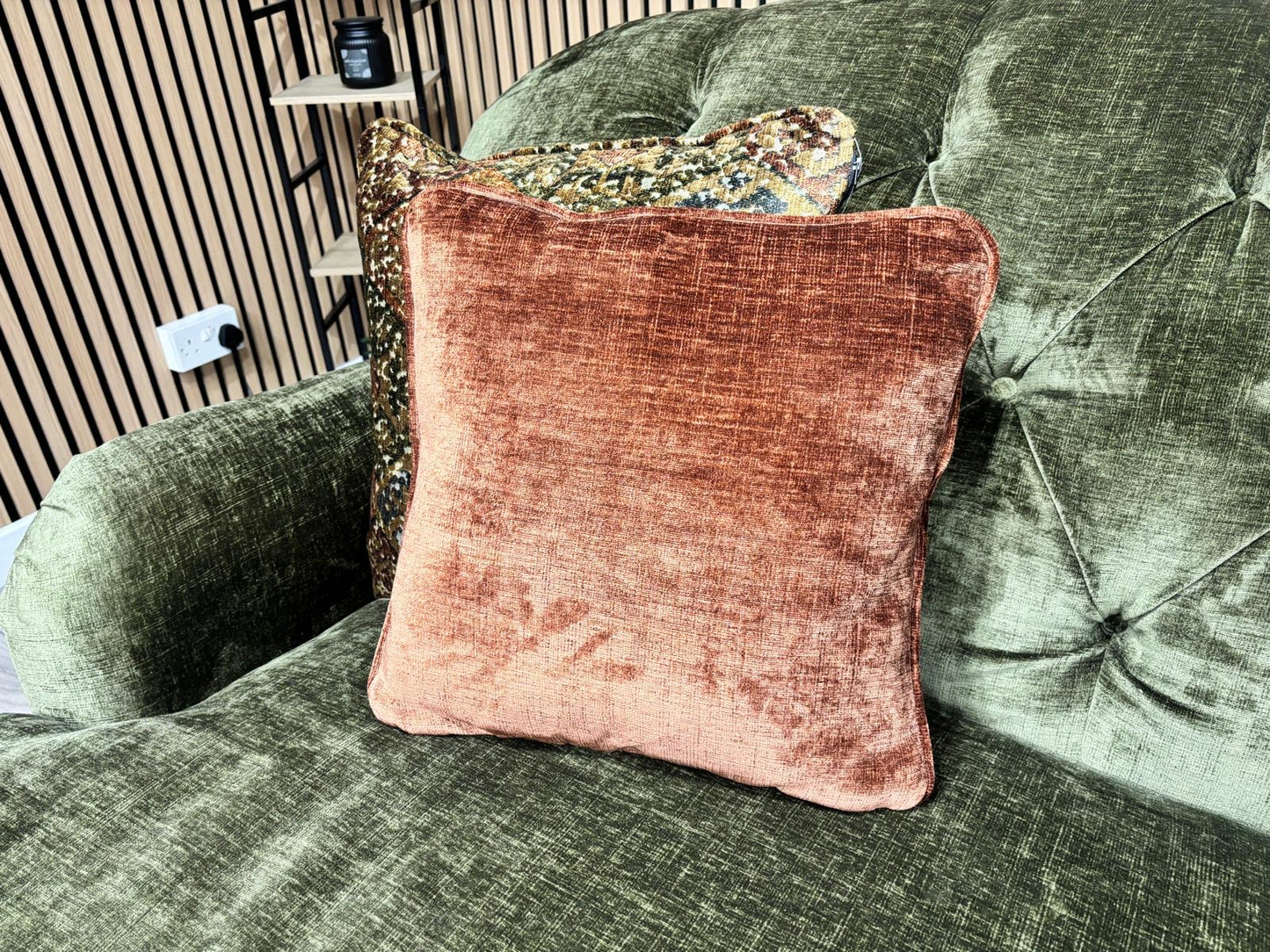 Alexander & James 4 Seater Button Back Sofa + Cuddle Chair, RRP: £3495