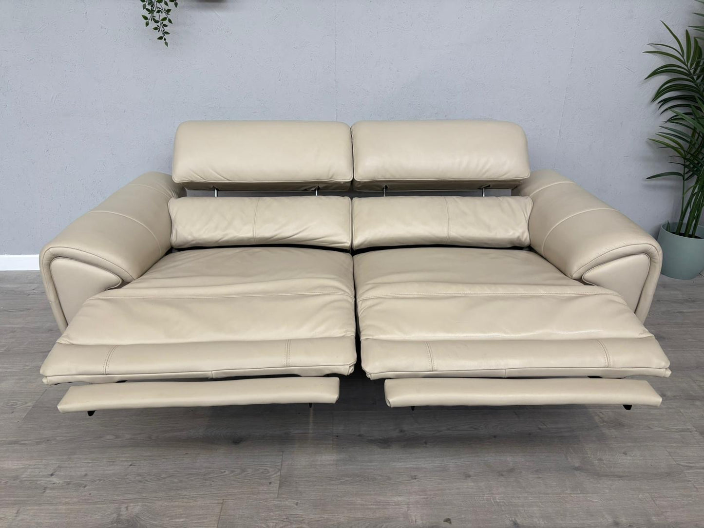 Furniture Village Vino Leather 3 Seater Power Recliner Sofa with Power Headrests - RRP £2595