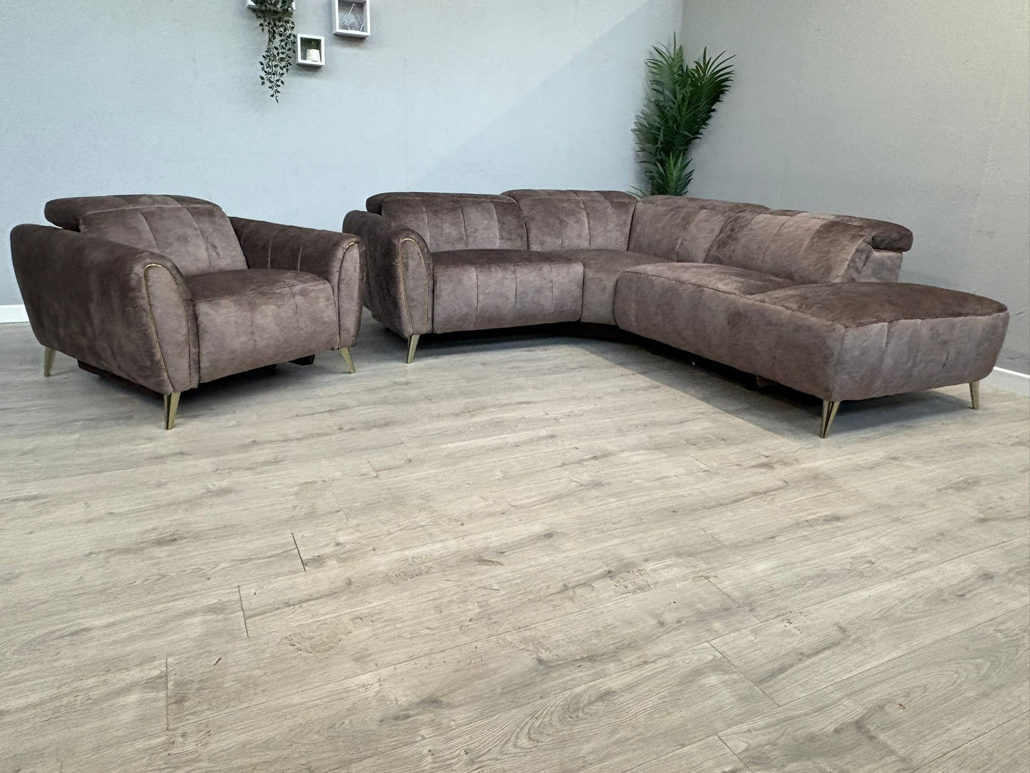 DFS Lidia Left Hand Facing Arm Open End Power Recliner Corner Sofa + Chair, RRP: £2898